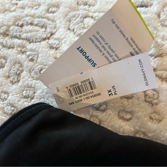 NWT Old Navy Black Plus Size 3x Go dry Sports Bra - Picture 2 of 6